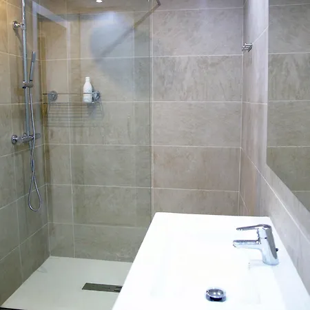 2 Min Walk To Beach - Bungalow Solarium & Pool Semesterbostad *