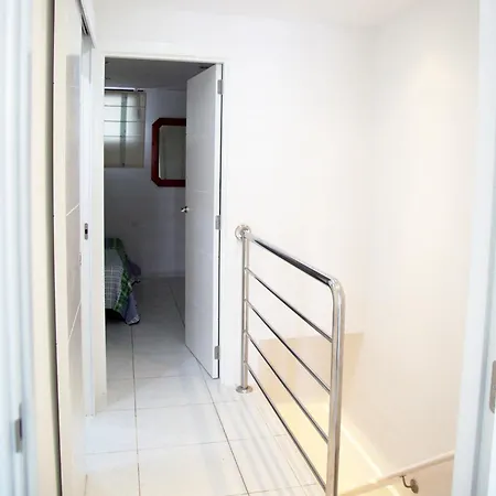 2 Min Walk To Beach - Bungalow Solarium & Pool * 阿德耶