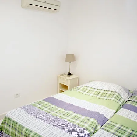 2 Min Walk To Beach - Bungalow Solarium & Pool 阿德耶